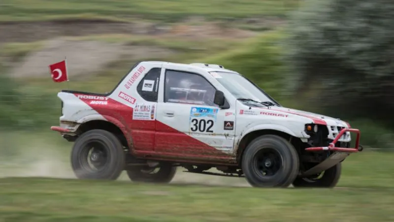 Get a Surge of Adrenaline Rush with Off-road Racing