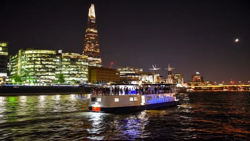 New Year’s Eve Cruise Party on Thames