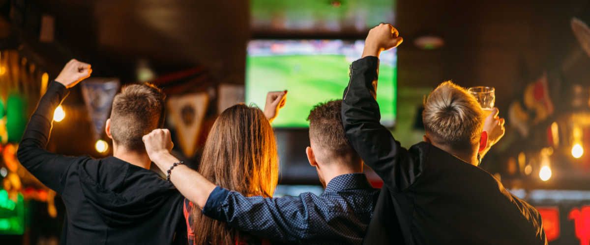 Best 7 Places to Watch International Football in Riyadh: Cafes to Feel the Thrill of Live Matches