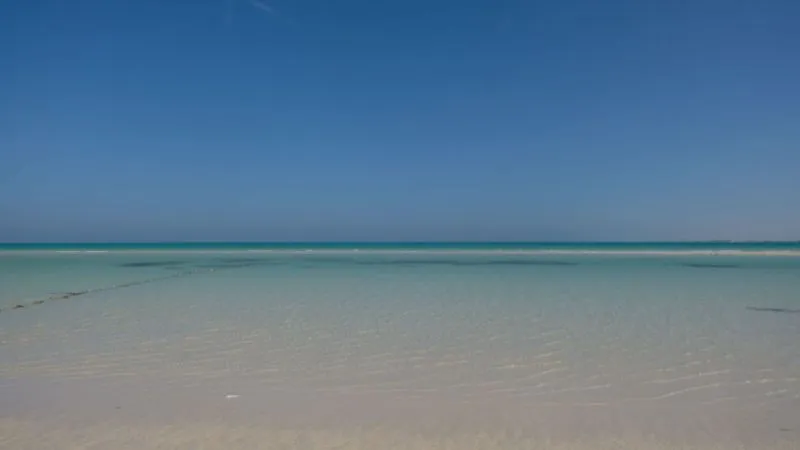 Azerbaijani Beach Qatar: A Hidden Natural Gem in Qatar