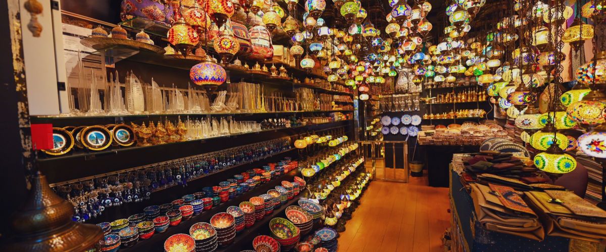 Shopping in Oman: Shop for Priceless Souvenirs Reflecting Rich Traditions
