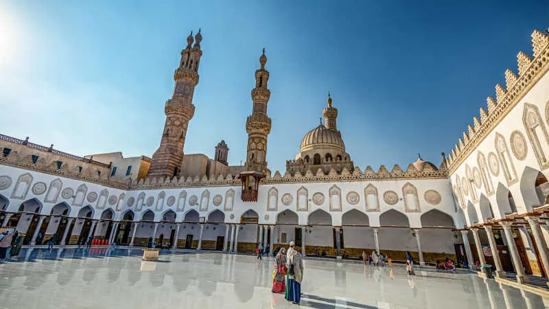 Seek the Blessings of God at Al-Azhar Mosque