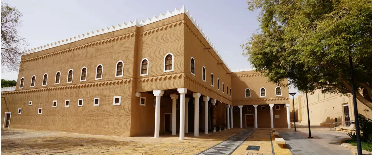 قصر المربع الرياض: واحة ملكية للتراث والأناقة