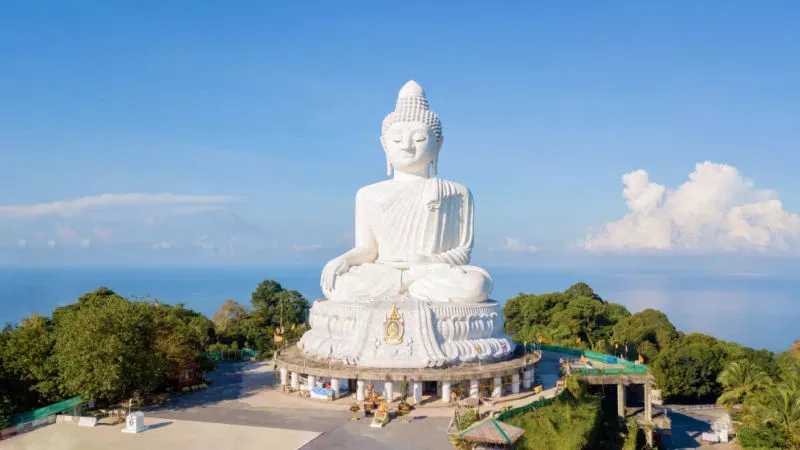 Marvel at the Big Buddha Statue: Climb Atop and Admire the Big Buddha 