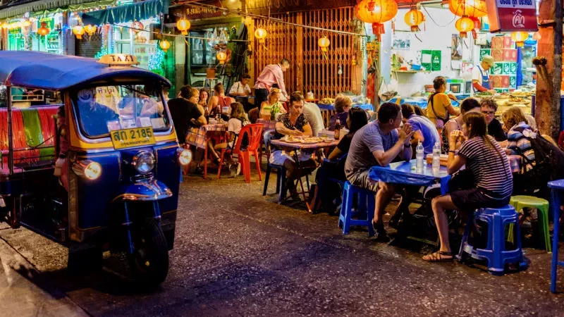 Try Out Local Street Food: Food is Definitely the Way to the Heart