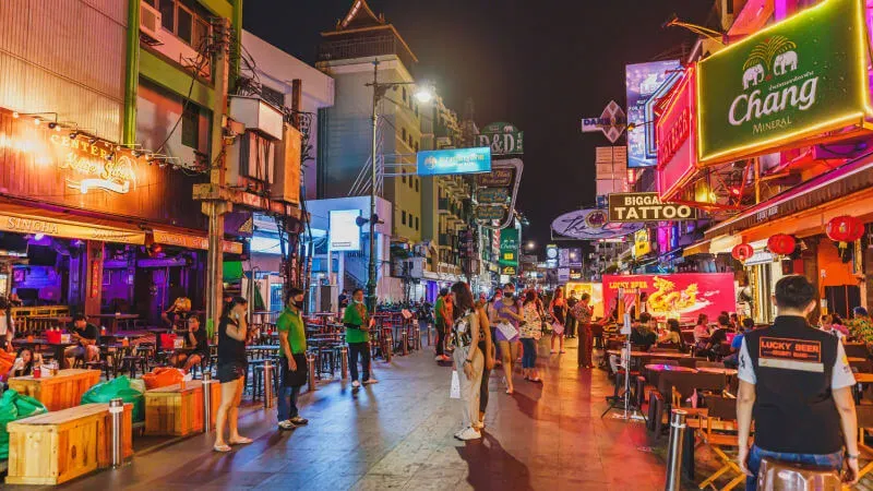 Bar Hopping on Khao San Road