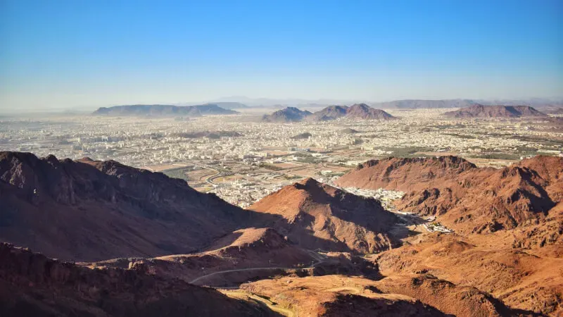 Climb Atop Mount Uhud