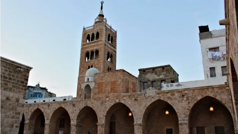 Admire the Fascinating Architecture of the Great Mosque of Tripoli