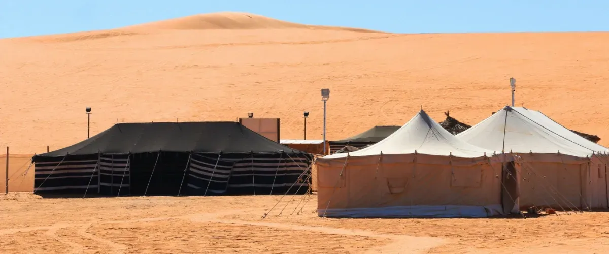 دليل التخييم في صحراء الرياض: ابدأ رحلة التخييم السعيدة