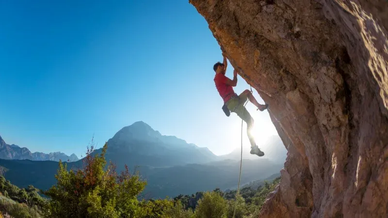 Experience the Thrill of Rock Climbing 