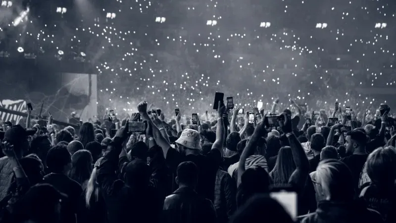 Celebrity Appearances & Musical Performances