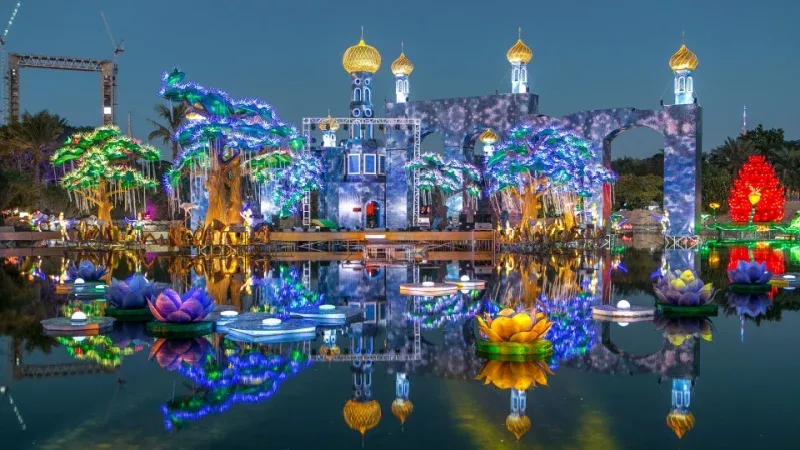 Dubai Garden Glow