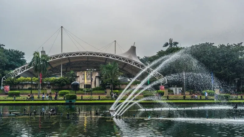 Rizal Park (Luneta)