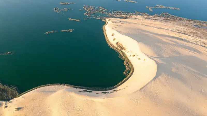 Yellow Lake (Al Asfar Lake)