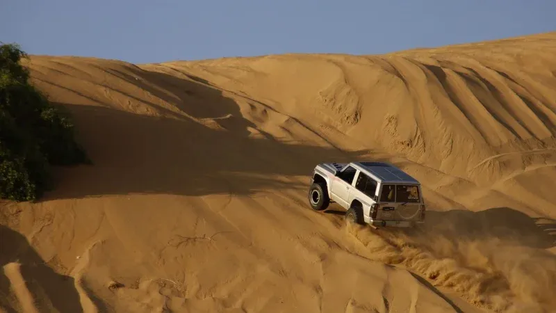 Take a 4x4 Desert Tour