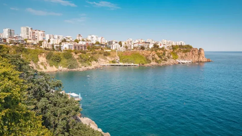 Lara Bay