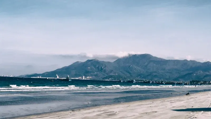 Doc Let Beach, Ninh Hoa