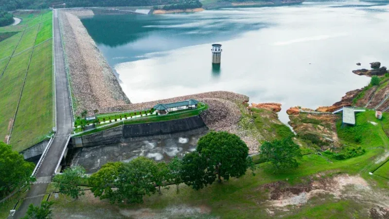 What To Expect at Al Janabeen Dam Park