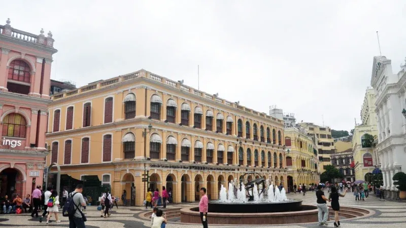 Senado Square (Largo do Senado)