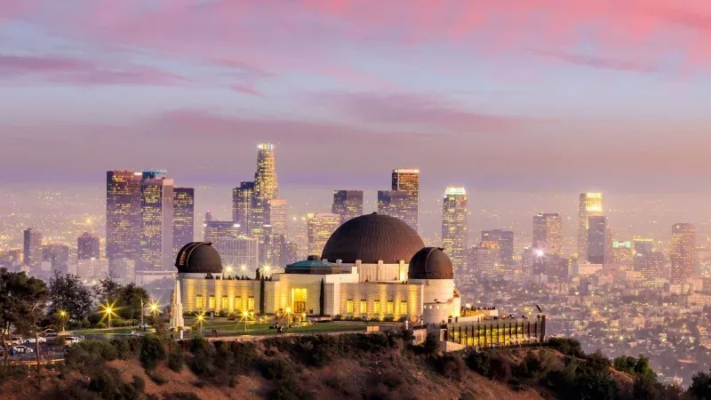 Enjoy panoramic views from Griffith Observatory