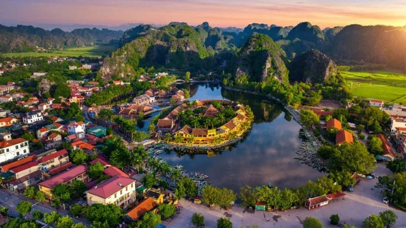 Soak in the breathtaking beauty of Ninh Binh