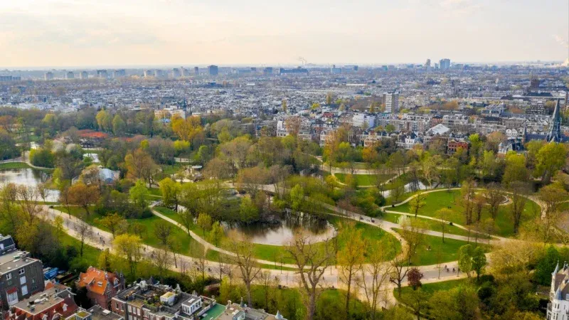 Experience nature and recreation at Vondelpark