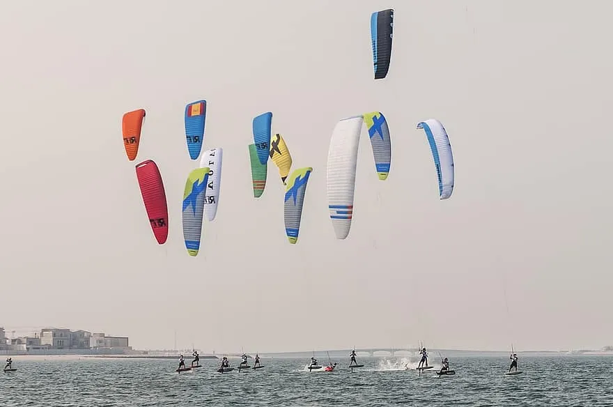 شاطئ سيلين - الطائرات  الورقية الشراعية في قطر