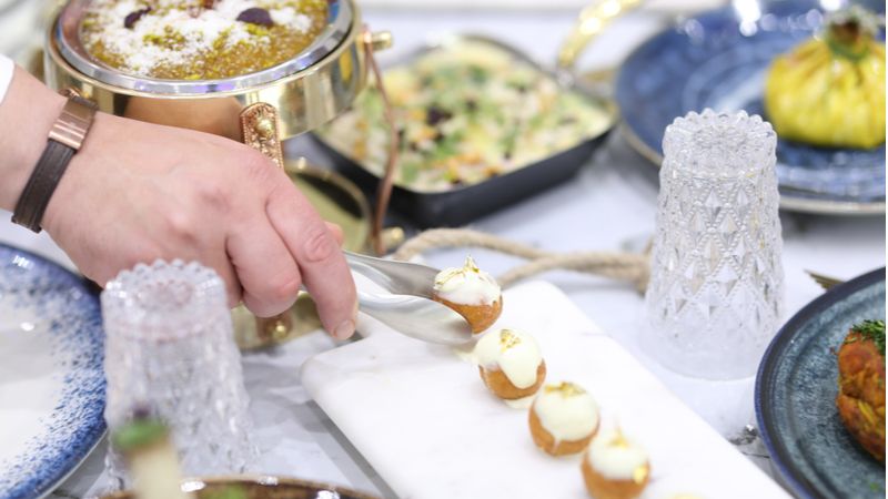 Culture In Qatar: Dining Etiquettes