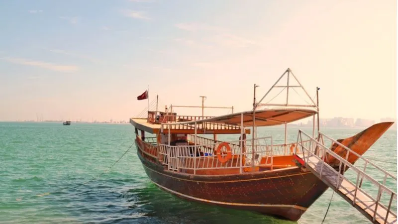 ما هي رحلة الداو في الدوحة؟