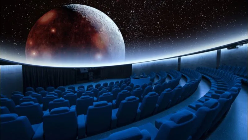 Al Thuraya Planetarium To Admire The Heavenly Beauty 