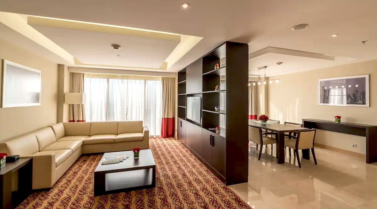 Presidential Suite With Lounge Access