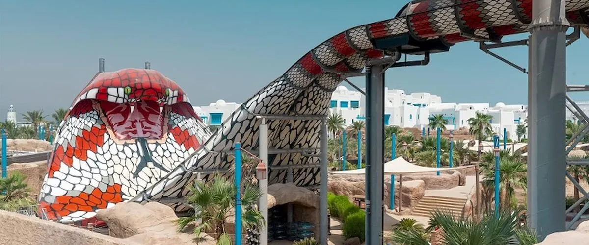 Enjoy The Thrill And Fun At The Desert Falls In Qatar With Family And Friends