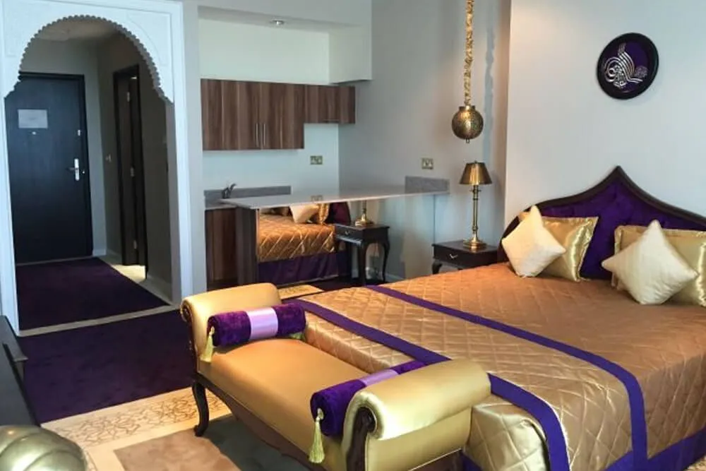 Rooms At Sarya Corniche Hotel 