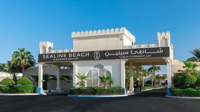 ١٠.  شاطئ سيلين من منتجعات مروب، الدوحة 