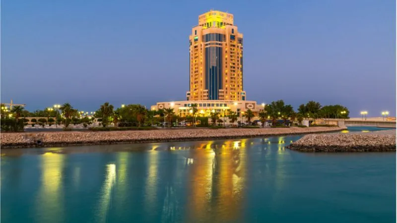 ٩. فندق ريتز كارلتون الدوحة 