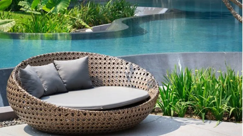 Regency Pools and Landscaping: Indoor and Outdoor Furniture