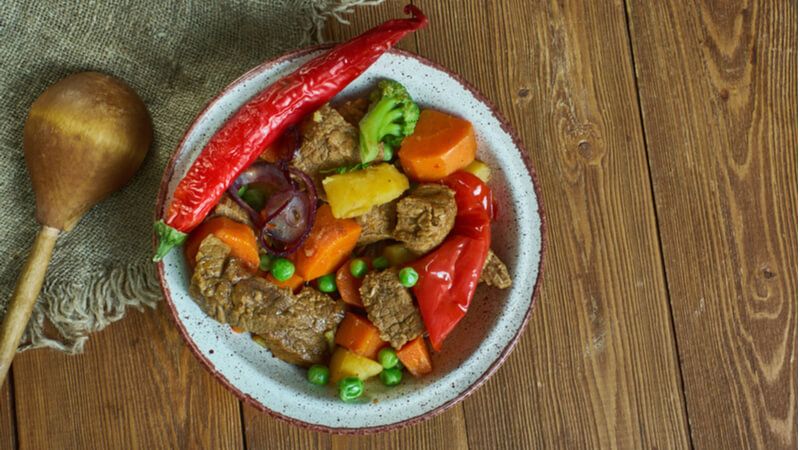 Traditional Food in Saudi Arabia to Satiate Your Taste Buds and Soul