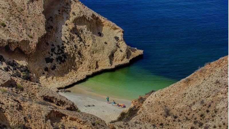 8 Gorgeous Beaches in Muscat That Will Take Your Breath Away