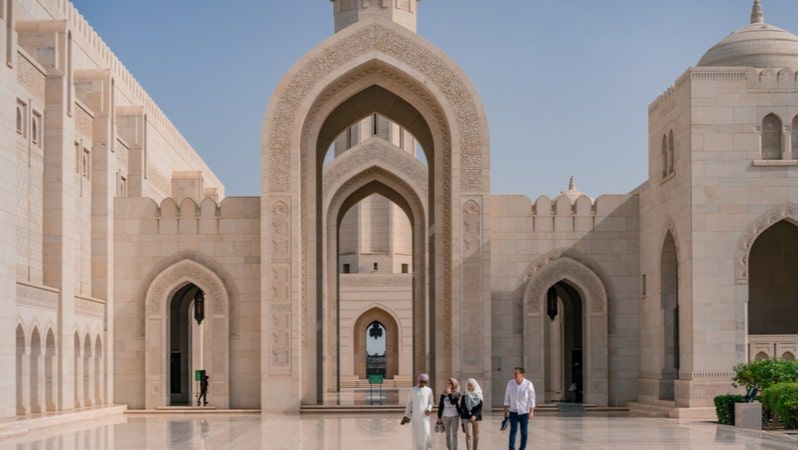 Admire The Architectural Beauty of The Grand Mosque