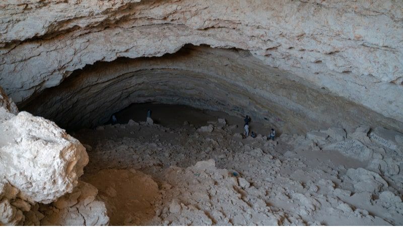 Discover Ancient Cave of Musfur Sinkhole: For a Thrilling Adventure