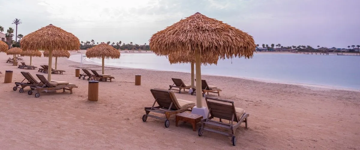 Al Farkiah Beach, Qatar: To Rejuvenate Amidst the Surreal Beauty of Nature