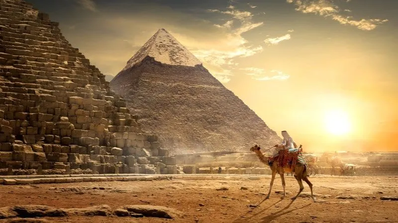 Enthralling Pyramids of Giza