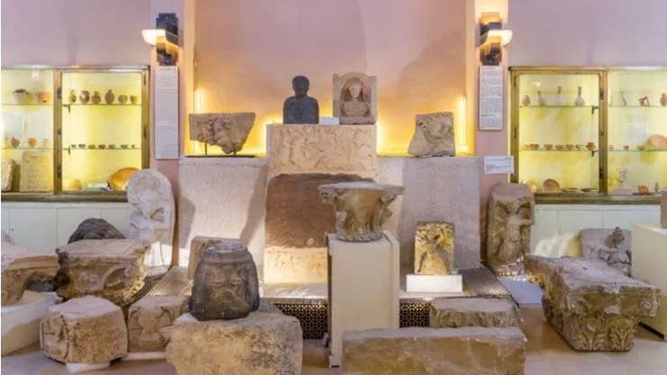 Jordan Museum: Witness the Fascinating Artifacts