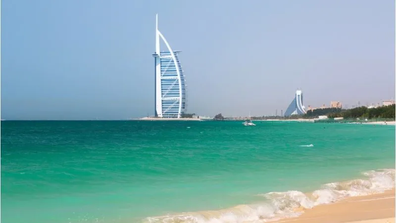 Jumeirah Beach: Relax Amidst the Natural Scenery 