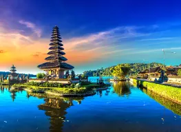 13 Days 12 Nights Bangkok Phuket with Singapore Tour Package