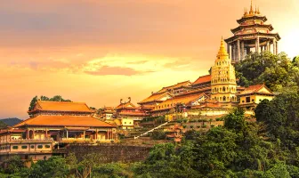 Awesome 5 Days 4 Nights Kaula Lumpur Family Tour Package Awesome 5 Days 4 Nights Kaula Lumpur Family Tour Package