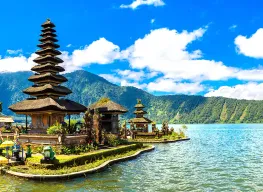 5 Nights 6 Days Seminyak Gili Trawangan Ubud Family Tour Package