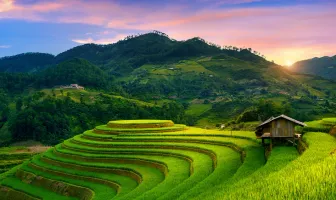 5 Days 4 Nights Hanoi and Halong Bay Cruise Tour Package 5 Days 4 Nights Hanoi and Halong Bay Cruise Tour Package