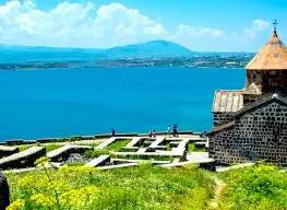 Luxury hotel of Yerevan with 5 Nights 6 Days Armenia Tour Package