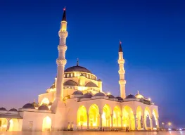 Exotic 4 Nights 5 Days Dubai and Sharjah Tour Package